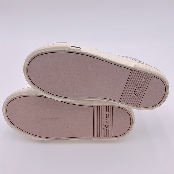 COPY - Zara Girls Metallic Silver Sneakers Size Eu 29/ US 10.5 - Picture 4 of 6